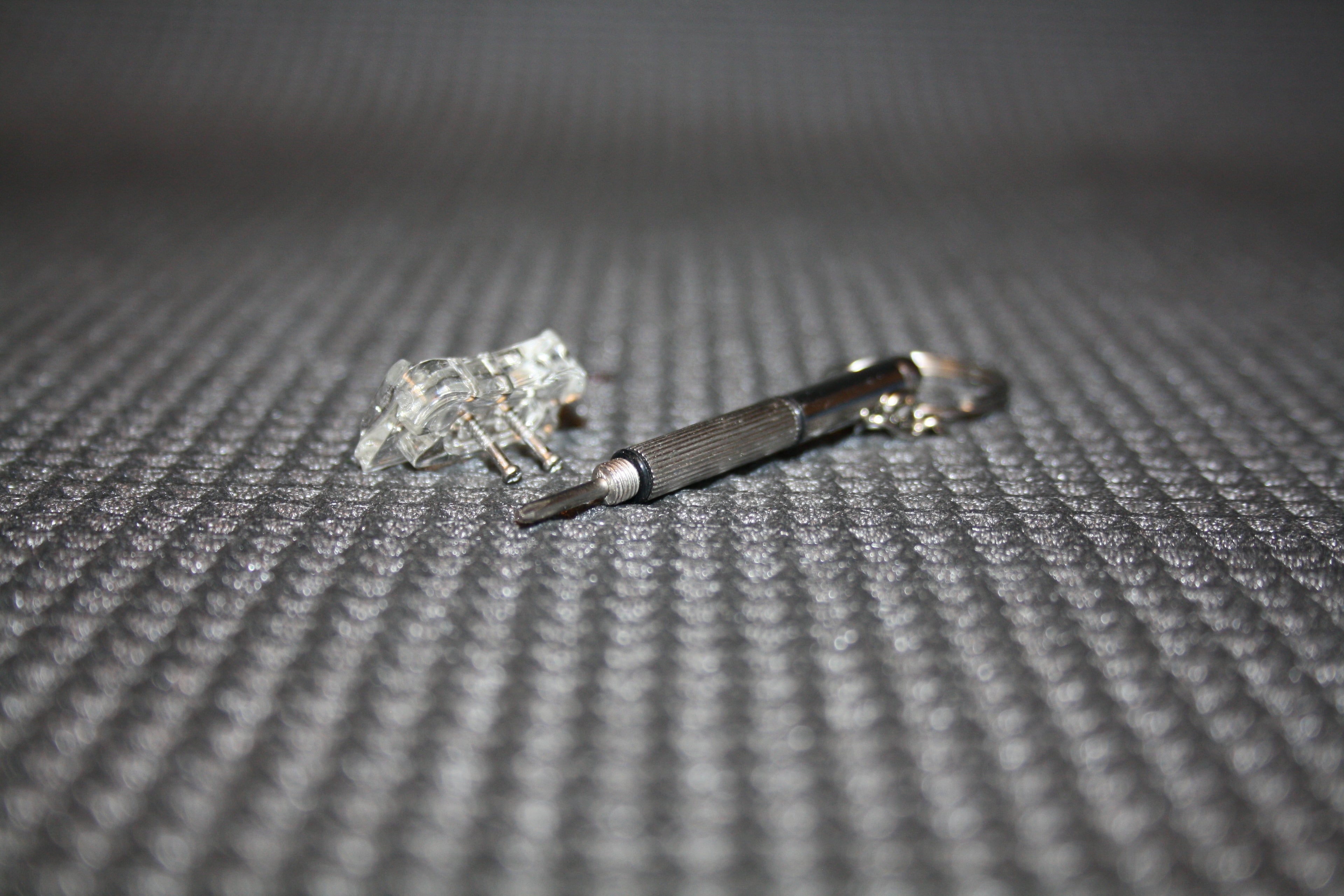 Extra mounting pad (for fast move of Insert between different Oxdog Spectrum SR/RJ frames)